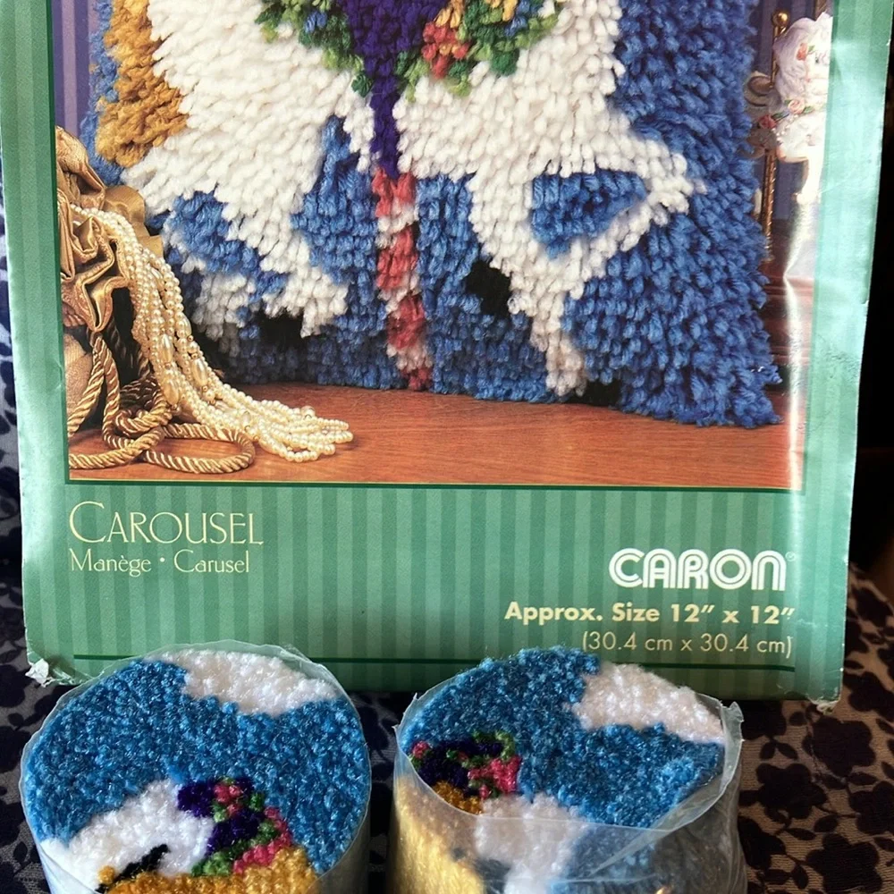 Caron Latch Hook Kit Natura Craft Carousel Horse P462 Pillow Top Wall Art 12x12”